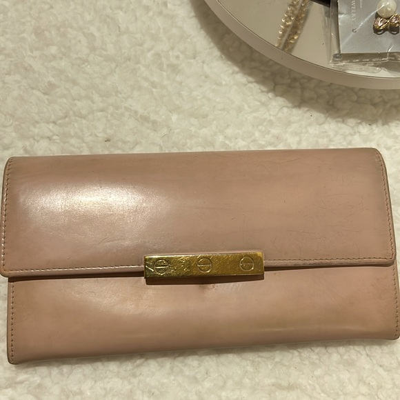 Cartier Light pink Long Wallet with Free Unbranded Chain with Felt & Earrings - Picture 9 of 16